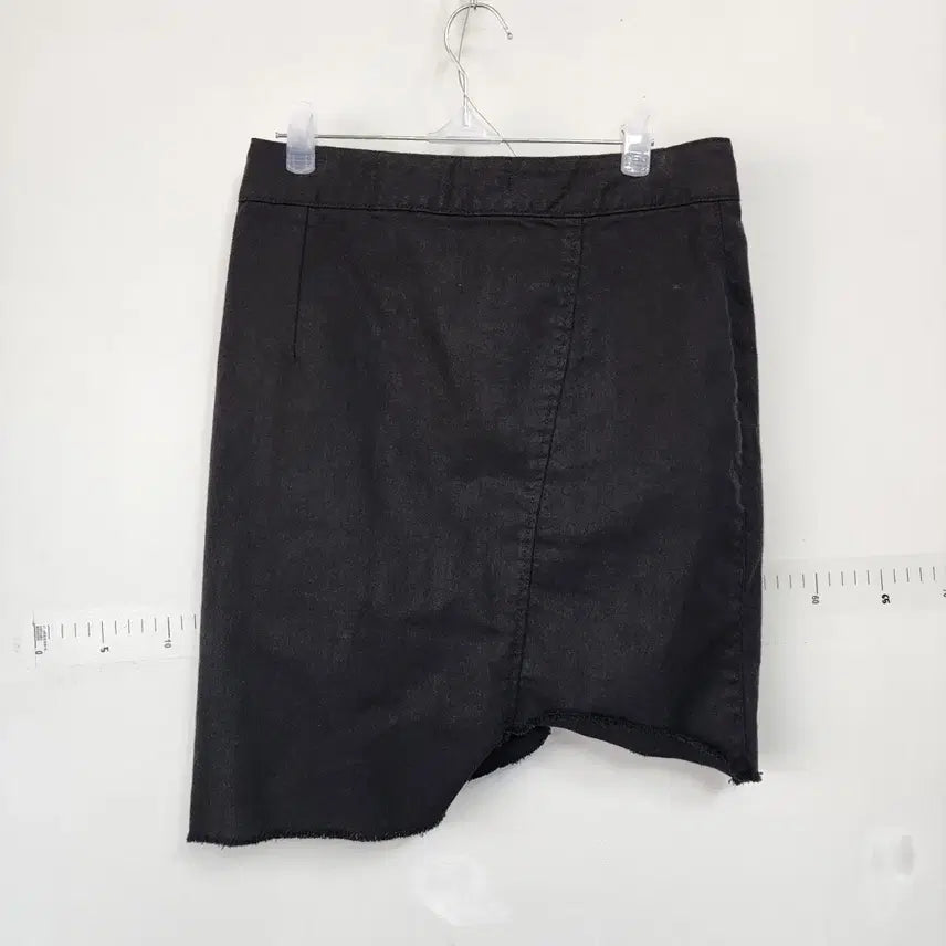 [BUNJANG] Egoist Black Asymmetrical Mini Skirt / 에고이스트 블랙 언발 미니 스커트