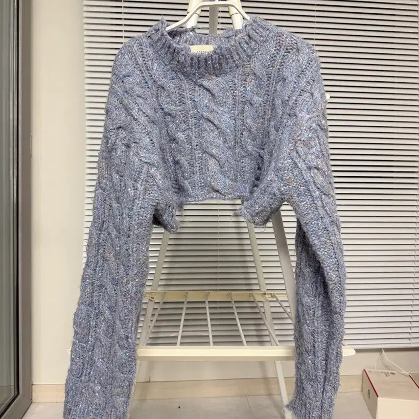 [BUNJANG] InstantFunk Cable Crop Knit Sweater / 인스턴트펑크 케이블 크롭니트