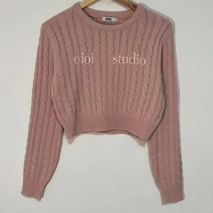 [BUNJANG] OIOI Studio Cable Knit Sweater / OIOI 스튜디오 꽈배기 니트