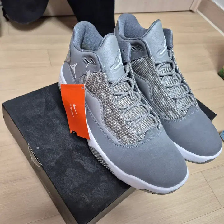 [BUNJANG] Jordan Max Aura 2 Gray Sneakers / 조던 맥스 아우라2 회색 정품 판매 새상품