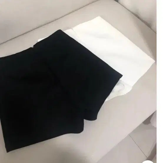 [BUNJANG] Black High-Waist Shorts / 블랙 하이웨스트 숏팬츠