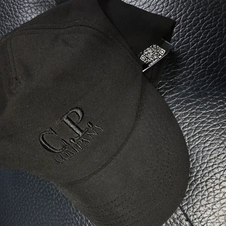[SOLD OUT] CP컴퍼니 블랙 볼캡 모자 남녀공용 F