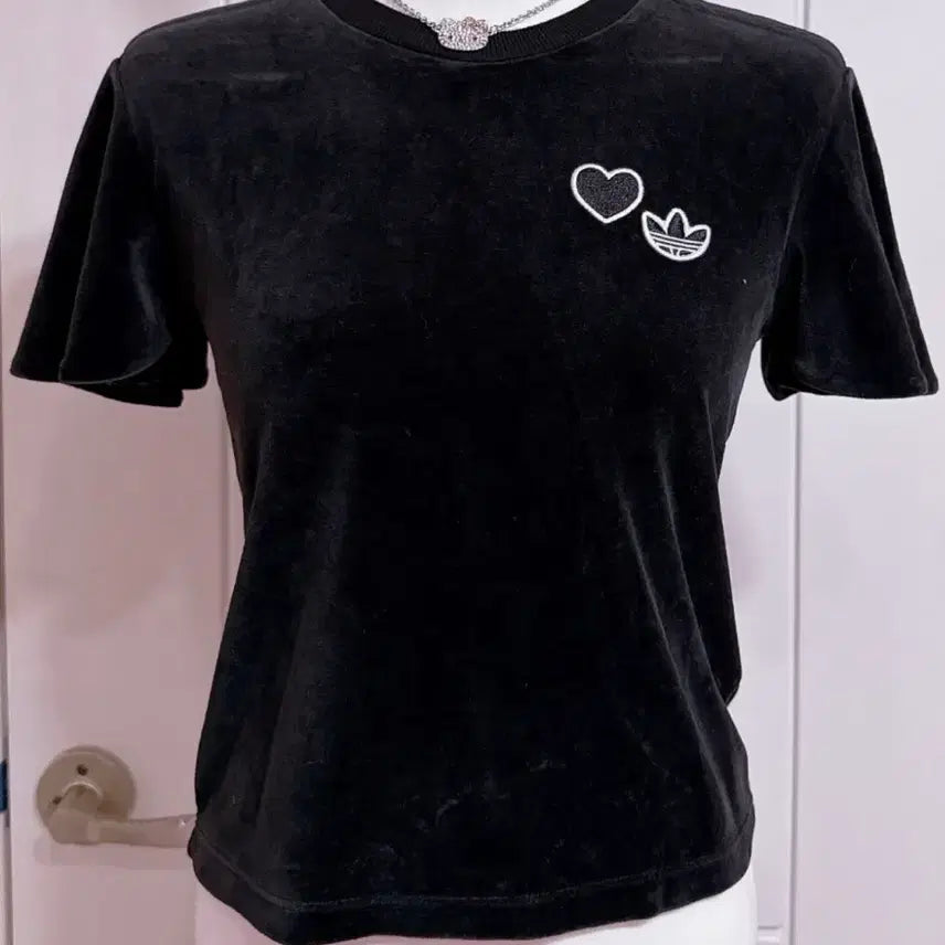 [BUNJANG] Adidas Velvet Short Sleeve T-Shirt / 아디다스 갸루 벨벳 반팔