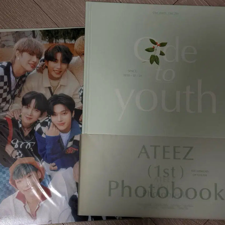 [BUNJANG] ATEEZ Ode to Youth Photobook + Poster / 에이티즈 Ode to Youth 포토북 + 포스터