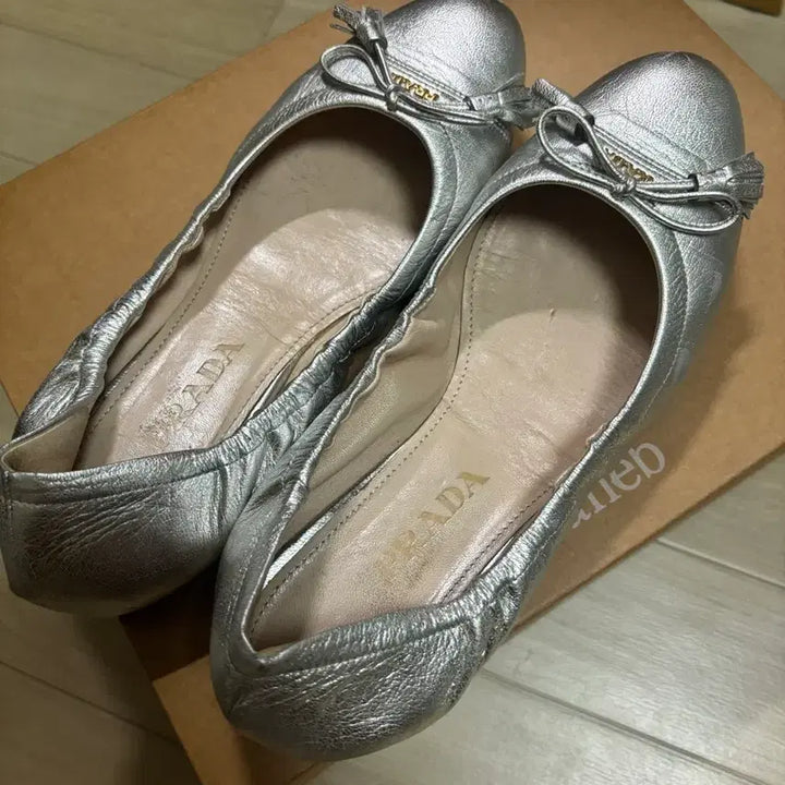 [BUNJANG] Prada Flat Shoes / 프라다 플랫슈즈 230