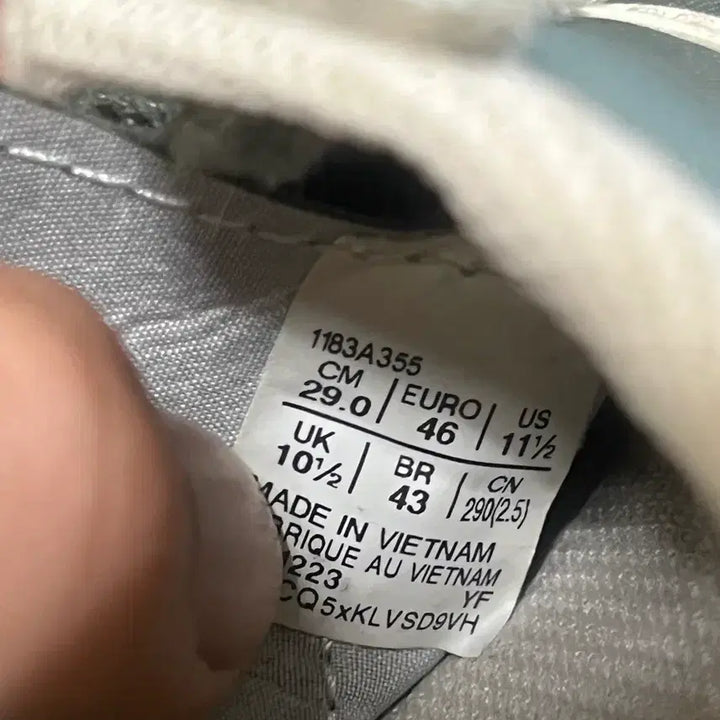 [BUNJANG] Onitsuka Tiger Sneakers Gray 290 / 오니츠카 타이거 운동화 신발 스니커즈 회색 290