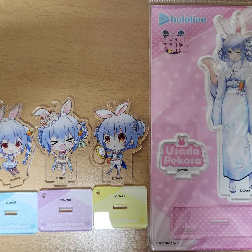 [BUNJANG] Hololive Usada Pekora Acrylic Stand, Keyring, Postcard Set / 홀로라이브 애니메이트 페코라 아크릴 스탠드,키링,엽서