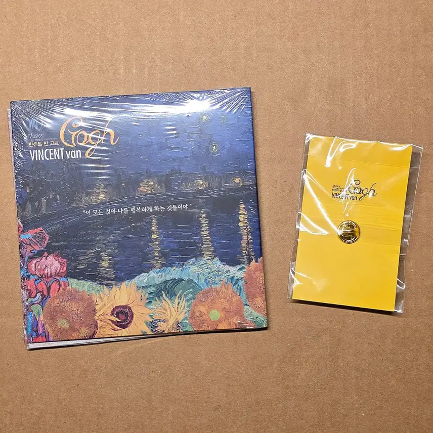 [BUNJANG] Vincent Van Gogh 10th Anniversary Live OST + Badge / 미개봉)2024 뮤지컬 빈센트반고흐 10주년 실황ost + 뱃지,증정