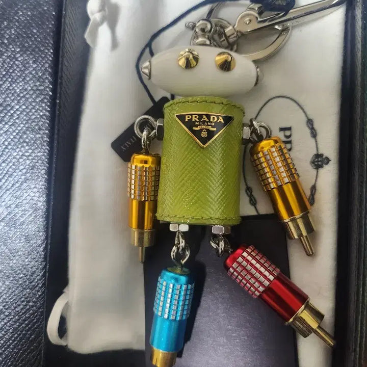 [BUNJANG] Prada Robot Keyring / 프라다 로봇 키링 정품
