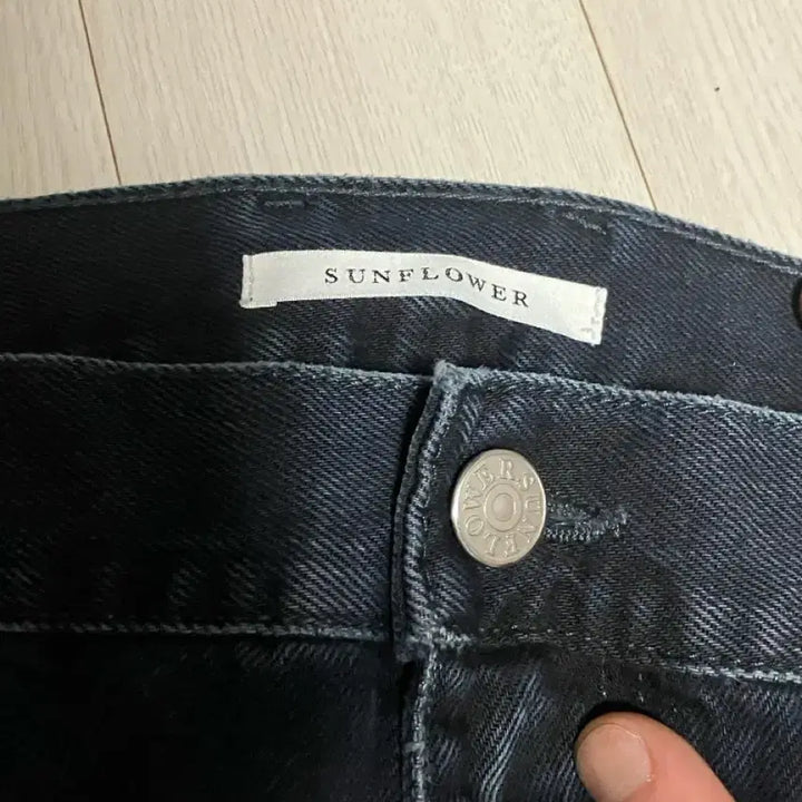 [BUNJANG] Sunflower Flare Work Jeans / 선플라워 플레어 워크 데님 33/32 사이즈