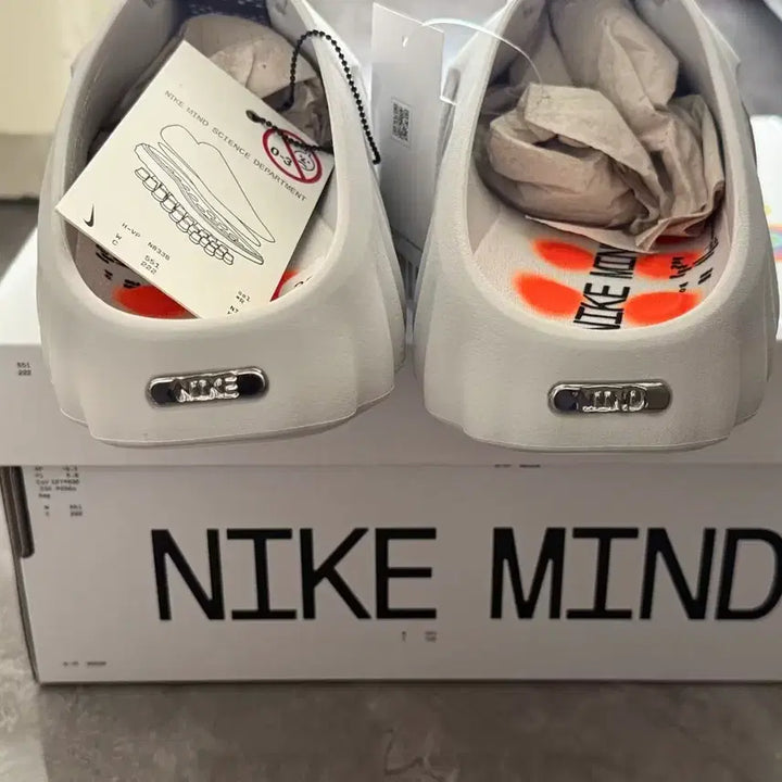 [BUNJANG] Mind 001 Light Smoke Gray Chrome Slippers / 마인드 001 라이트 스모크 그레이 크롬 250mm