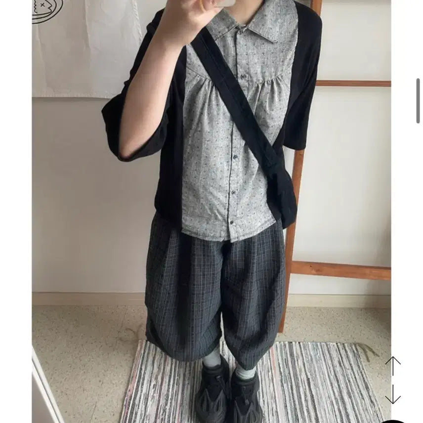 [BUNJANG] Color Block Collared Shirt - Black / 배색 카라티셔츠-블랙