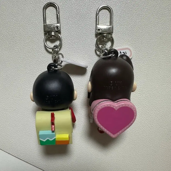 [BUNJANG] Crayon Shin-chan and Suji Schoolbag Keyring / 짱구,수지 책가방 키링 판매합니다.