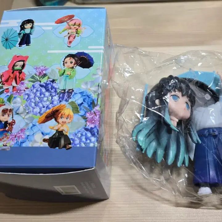 [BUNJANG] Demon Slayer Muichiro Tokito Umbrella Figure / 귀멸의 칼날 무이치로 우산 피규어 미개봉 판매