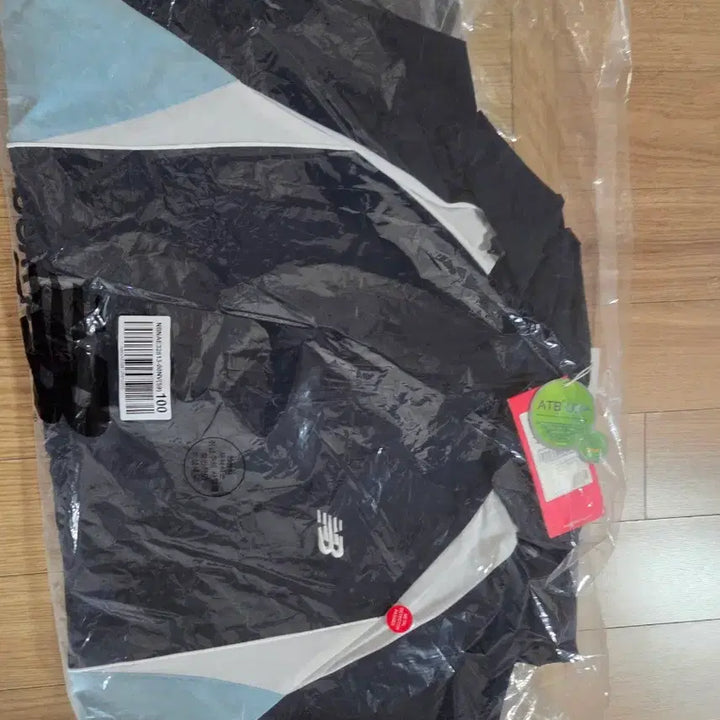[BUNJANG] New Balance Colorblock Warm-up Jacket / 뉴발란스 컬러블록 웜업 자켓 새상품 M