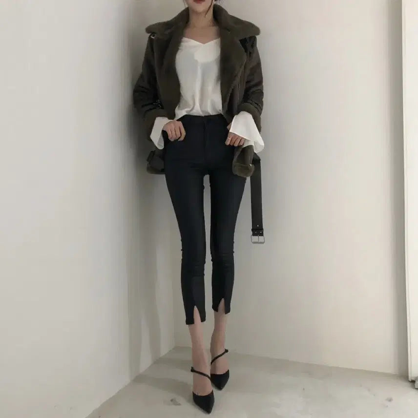 [BUNJANG] Buckle Detail Faux Shearling Jacket / 버클 무스탕