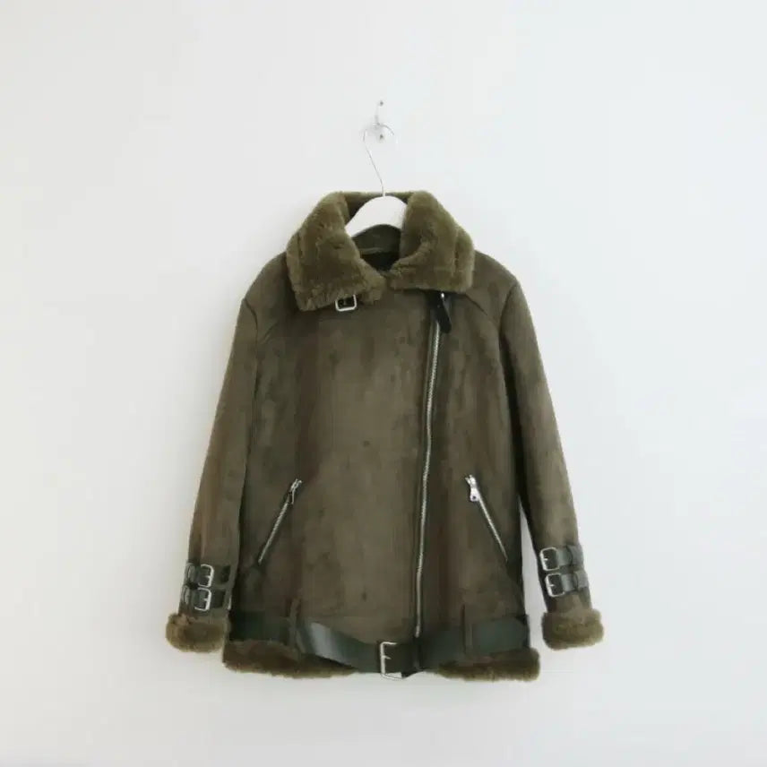 [BUNJANG] Buckle Detail Faux Shearling Jacket / 버클 무스탕