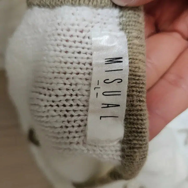[SOLD OUT] 일본 빈티지 아이보리 플라워 진주 모리 니트