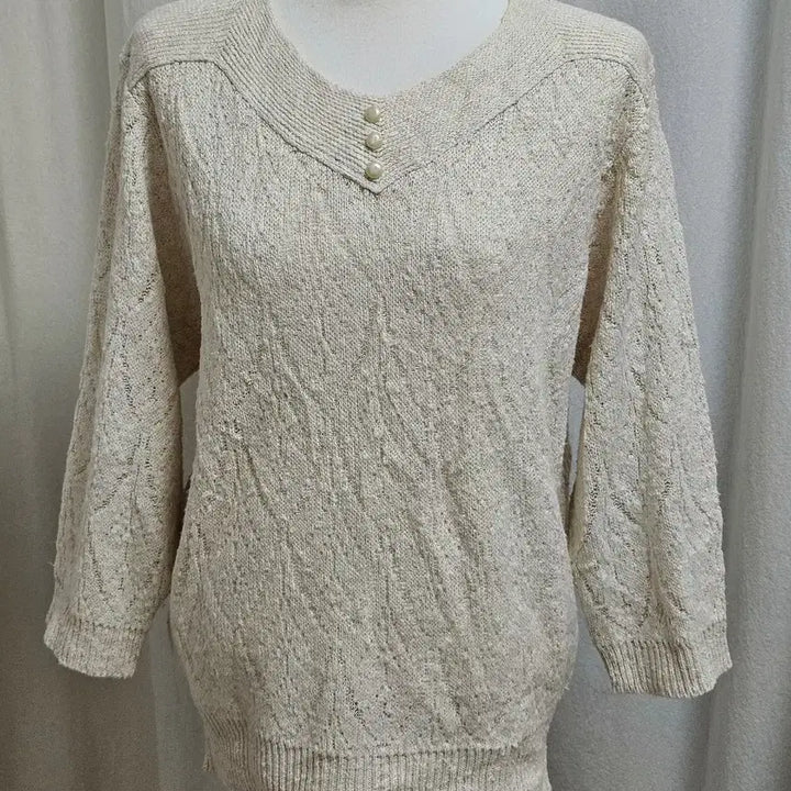 [BUNJANG] Ivory Mori V-Neck Knit Top / 아이보리 모리 단추 레이어드용 브이넥 니트