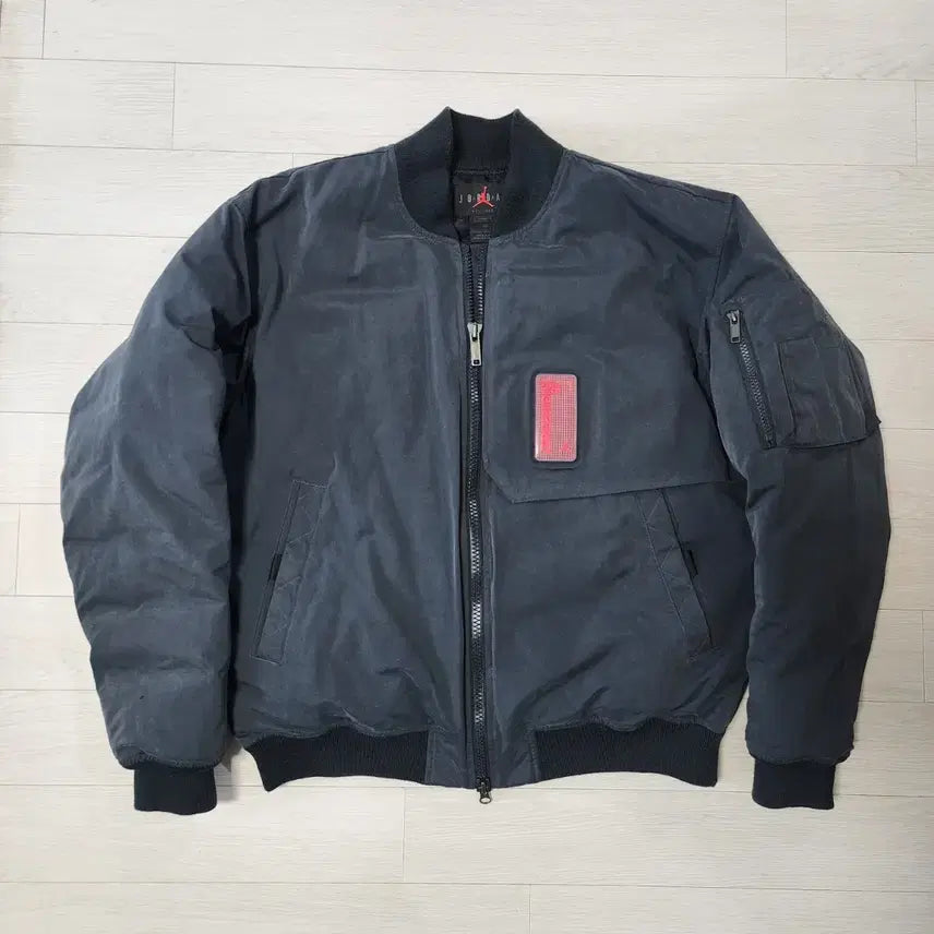[BUNJANG] Nike Jordan Engineered Goose Down Bomber Jacket (L) / Nike 나이키 조던 엔지니어드 구스다운 항공점퍼 L