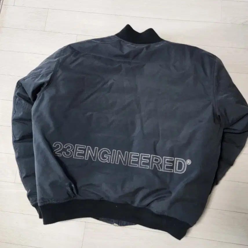 [BUNJANG] Nike Jordan Engineered Goose Down Bomber Jacket (L) / Nike 나이키 조던 엔지니어드 구스다운 항공점퍼 L