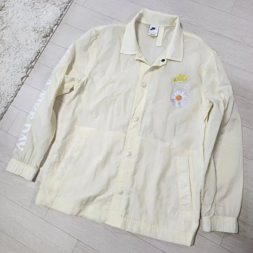 [BUNJANG] Nike Daisy Windbreaker Jacket L / Nike 나이키 데이지 바람막이 점퍼 L
