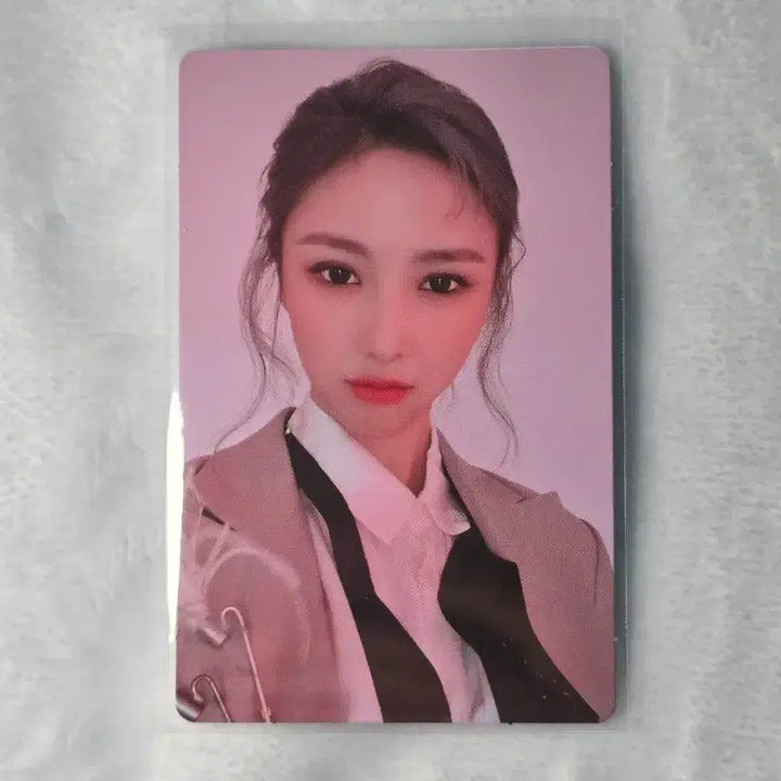 [BUNJANG] Dreamcatcher Yoohyeon Odd Eye Limited Edition Photocard / 드림캐쳐 유현 오드아이 한정판 앨범 포토카드