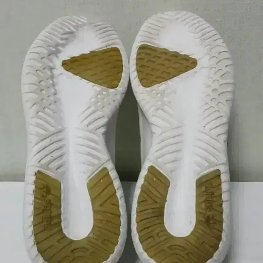 [BUNJANG] Adidas Tubular Shadow Sneakers (270mm) / 아디다스 튜블라 쉐도우 운동화 (270mm)