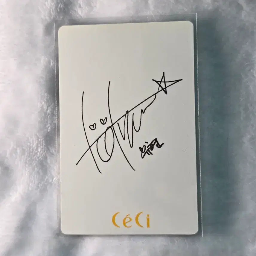 [BUNJANG] Dreamcatcher Yoohyeon Ceci Magazine Photocard / 드림캐쳐 유현 ceci 잡지 포토카드