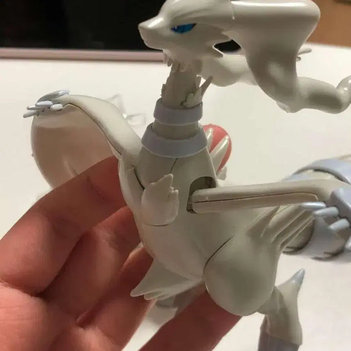 [BUNJANG] Pokemon Reshiram Figure Bundle Set / 포켓몬 레시라무 피규어 손가락인형 프라모델