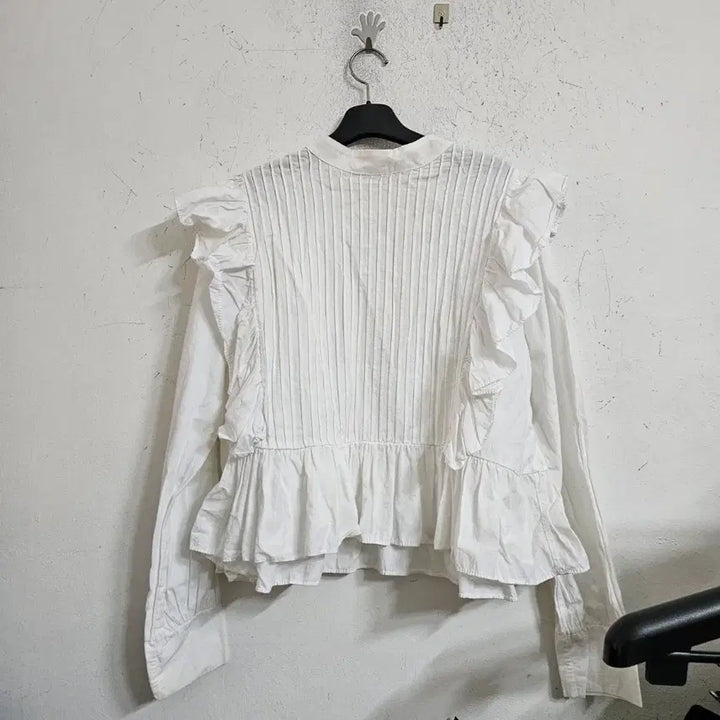 [SOLD OUT] 화이트 프릴 블라우스66