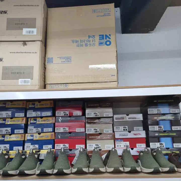 [BUNJANG] Skechers Arch Fit Sneakers / 스케쳐스 아치핏 운동화 새거 미착용 (백화점구매) 반값