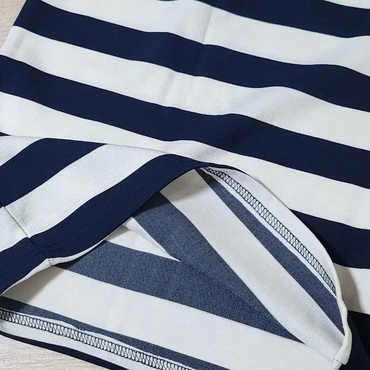 [BUNJANG] Striped Knit Slim Fit Skirt / 허리밴딩 슬림핏 니트 스커트