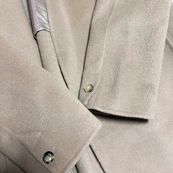 [BUNJANG] Idee Wool 90% No-Collar Half Coat Beige Handmade Jacket / 제평 이데 idee 울90% 노카라 하프코트 베이지핸드메이드오픈숏반울자켓
