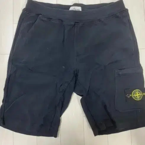 [BUNJANG] Stone Island Black Shorts L / 스톤아일랜드 블랙 반바지 L 사이즈