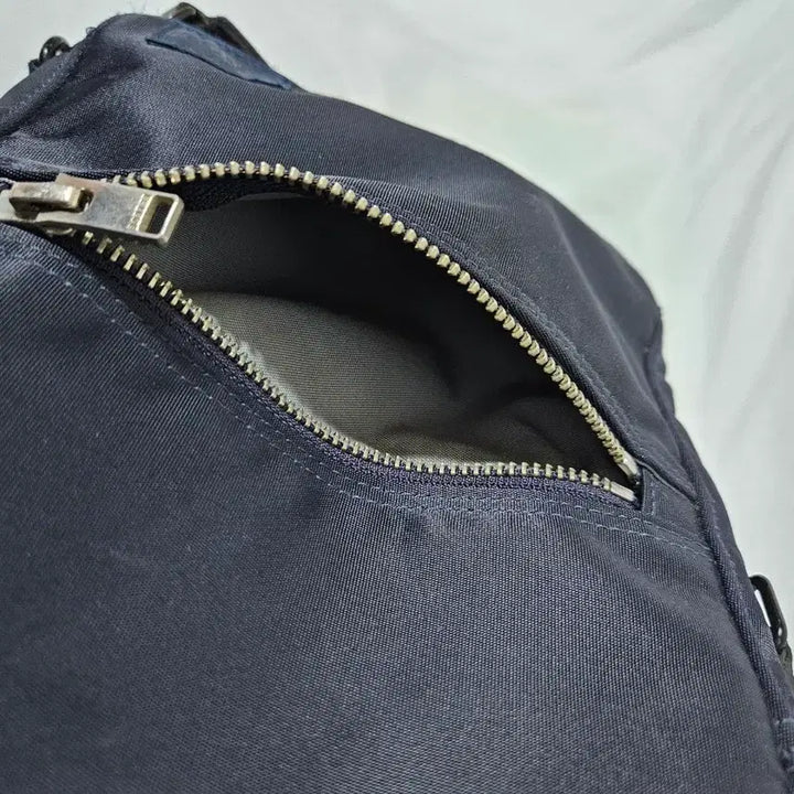 [BUNJANG] Porter Lift Sling Bag Dark Blue / 요시다 포터 스펙  리프트  슬링백 웨이스트백 다크블루