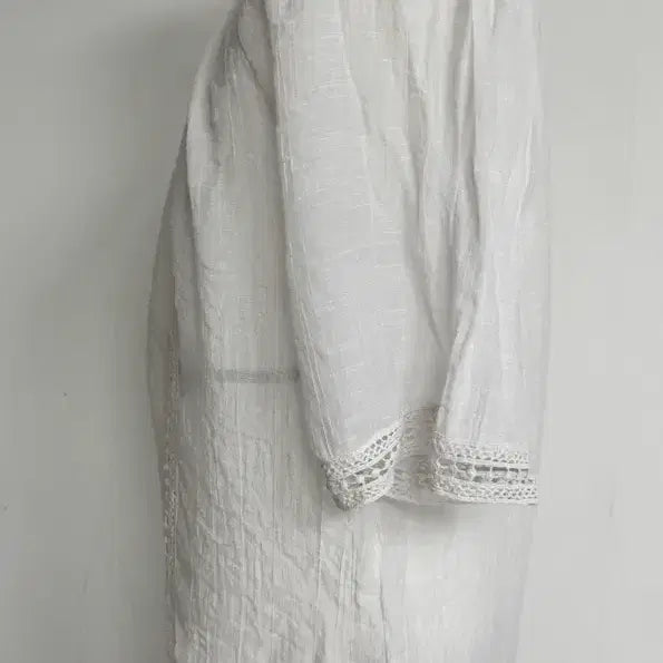[BUNJANG] White Lace Blouse Shirt / 화이트 레이스 블라우스 셔츠