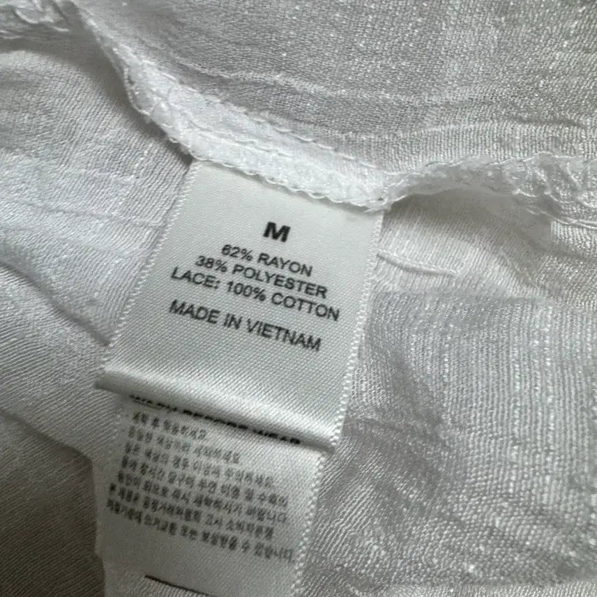 [BUNJANG] White Lace Blouse Shirt / 화이트 레이스 블라우스 셔츠