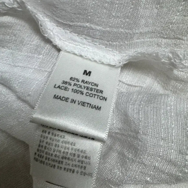 [BUNJANG] White Lace Blouse Shirt / 화이트 레이스 블라우스 셔츠