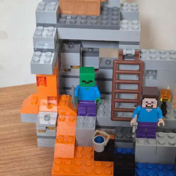 [BUNJANG] LEGO Minecraft 21113 The Cave / 레고마인크래프트 21113 동굴