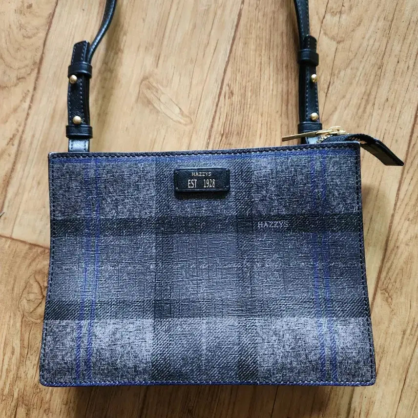 [BUNJANG] Hazzys Gray Check Small Crossbody Bag / 헤지스 그레이 체크 스몰 크로스백