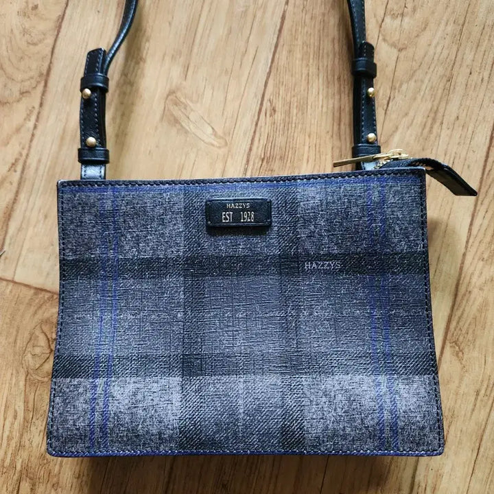 [BUNJANG] Hazzys Gray Check Small Crossbody Bag / 헤지스 그레이 체크 스몰 크로스백