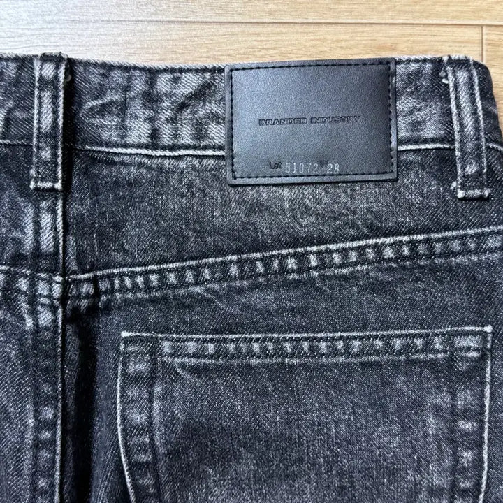[BUNJANG] Hishitomo Black Mamba Jeans Super Wide Straight / [28] 51072 히시토모 블랙 맘바 진 슈퍼와이드 스트레이트 브랜디드