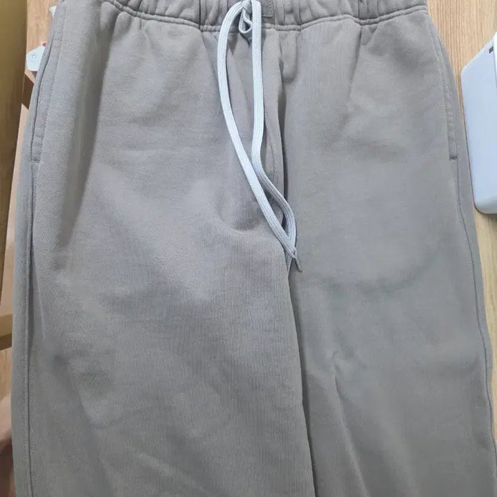 [BUNJANG] MOIF Olive Baggy Sweat Pants / 모이프 MOIF  배기 스웨트 팬츠 올리브