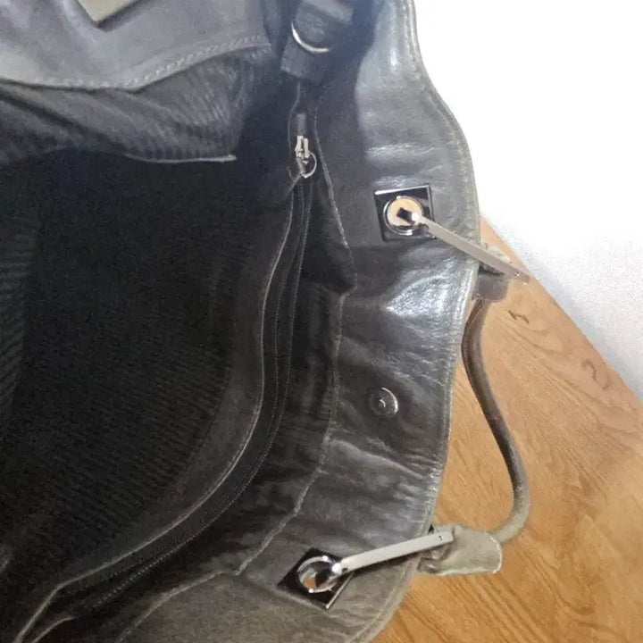 [BUNJANG] Real Leather Quilted Tote Bag / 리얼레더 가방