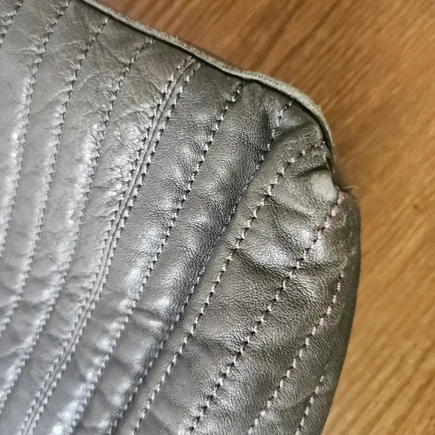 [BUNJANG] Real Leather Quilted Tote Bag / 리얼레더 가방