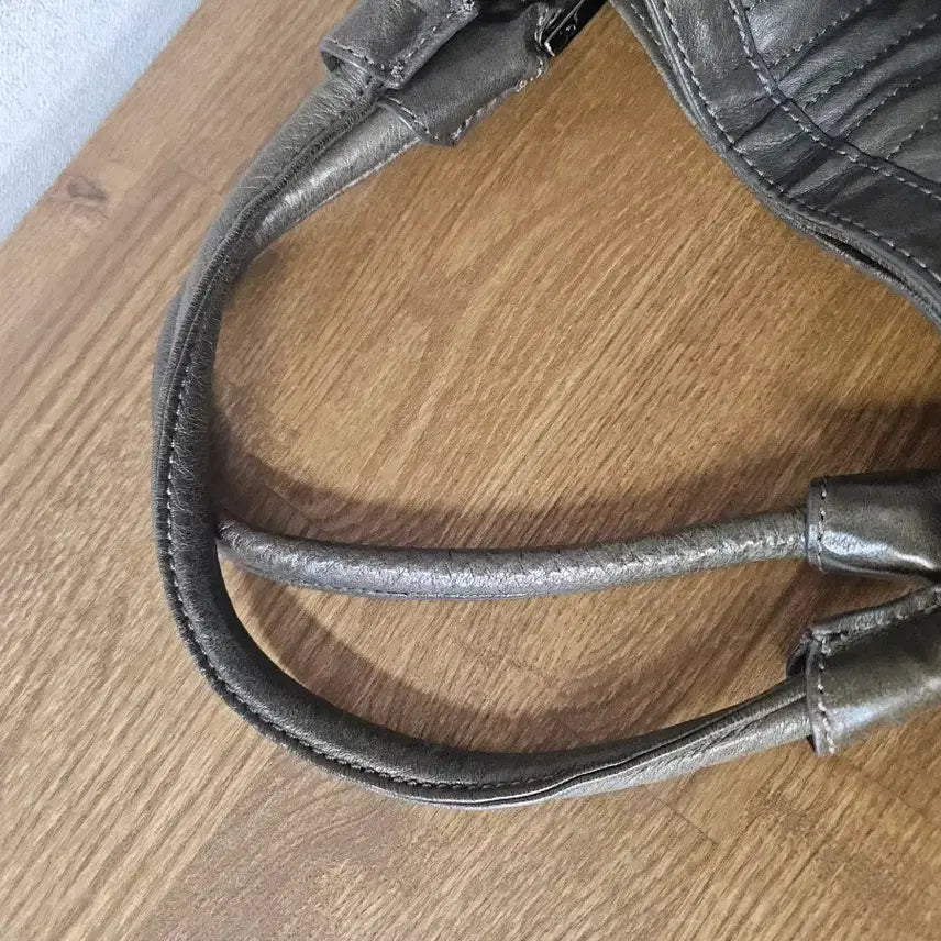 [BUNJANG] Real Leather Quilted Tote Bag / 리얼레더 가방