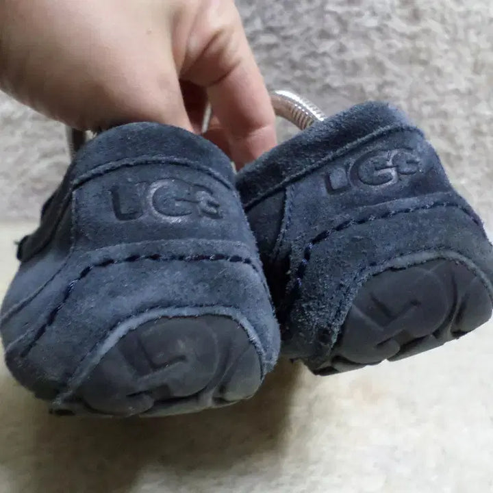 [BUNJANG] Dakota Navy Sneakers / 후루룩구제 260 어그 다코타 네이비 스니커즈 구두 중고 신발