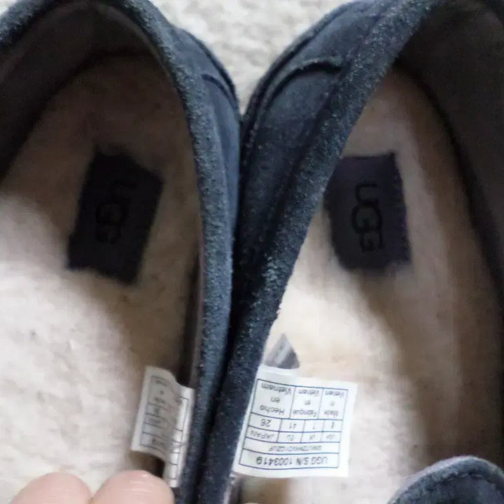 [BUNJANG] Dakota Navy Sneakers / 후루룩구제 260 어그 다코타 네이비 스니커즈 구두 중고 신발
