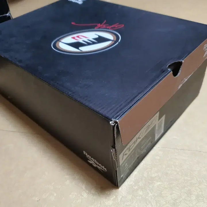 [BUNJANG] Reebok Question Mid GZ0367 Basketball Shoes (Size 270) / 농구화(270)리복 퀘스천 미드 GZ0367
